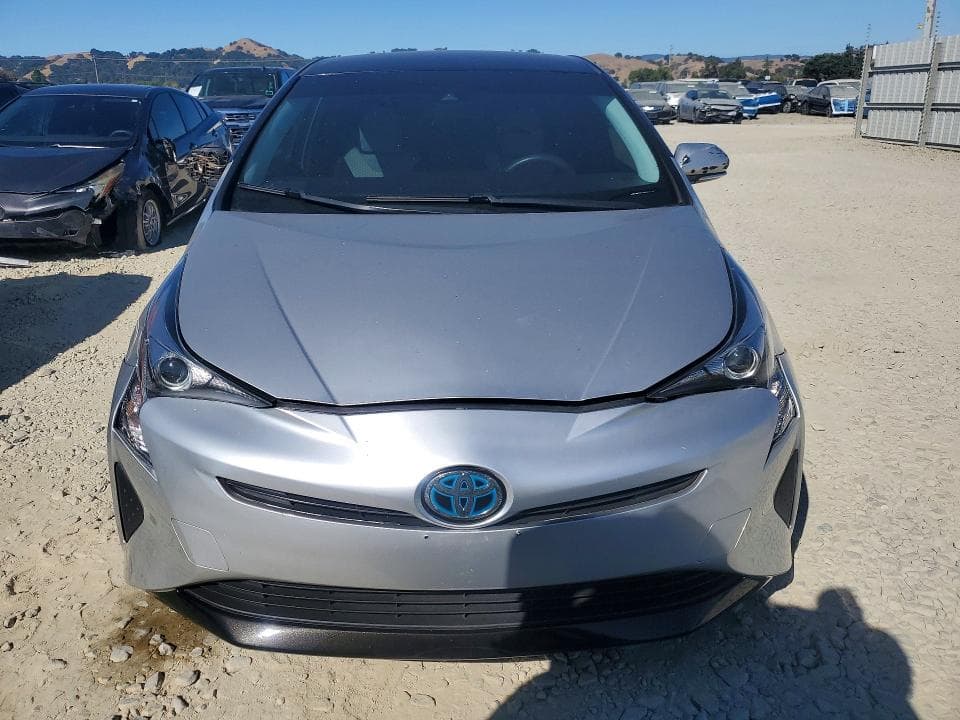 2017 TOYOTA PRIUS TWO 5
