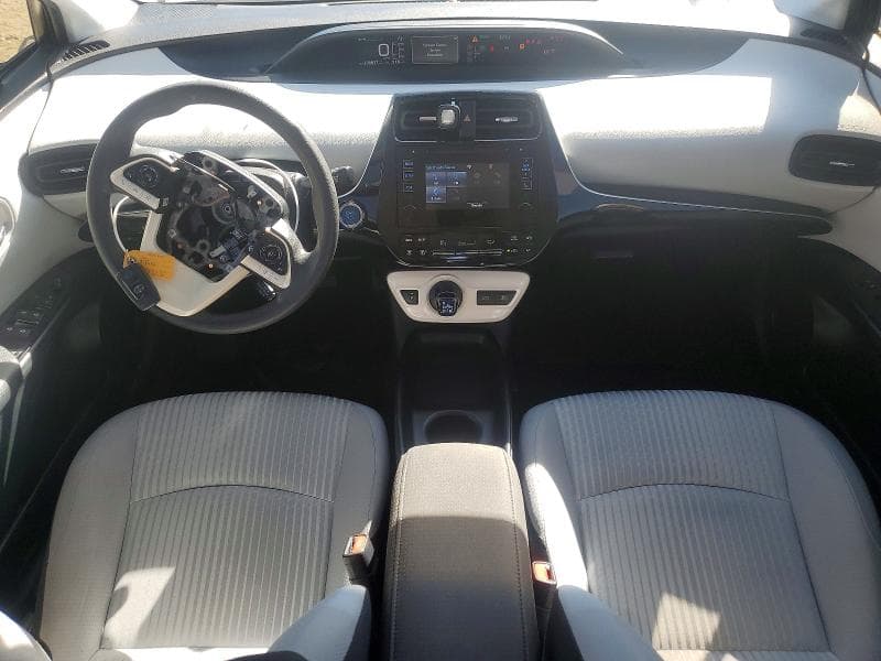 2017 TOYOTA PRIUS TWO 8