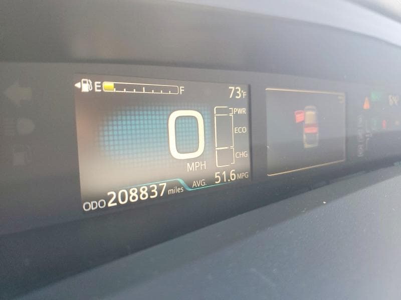 2017 TOYOTA PRIUS TWO 9