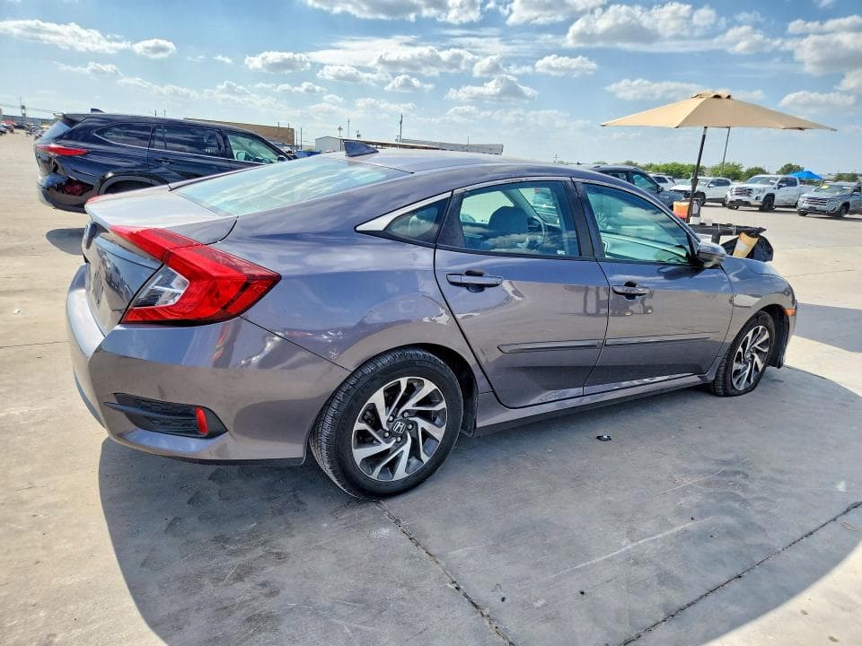 2017 HONDA CIVIC EX 3