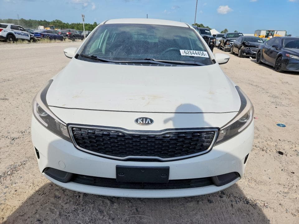 2017 KIA FORTE5 LX 5