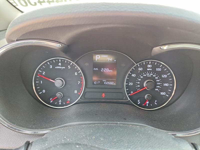 2017 KIA FORTE5 LX 9