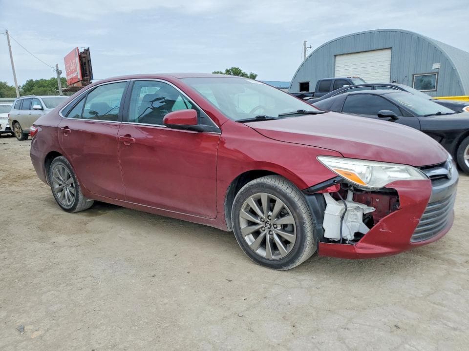 2017 TOYOTA CAMRY XLE 4