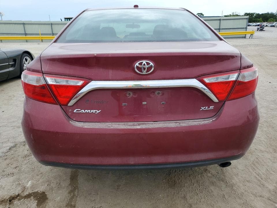 2017 TOYOTA CAMRY XLE 6