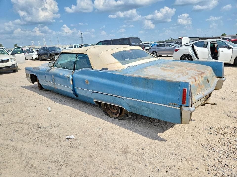 1970 CADILLAC DEVILLE 2