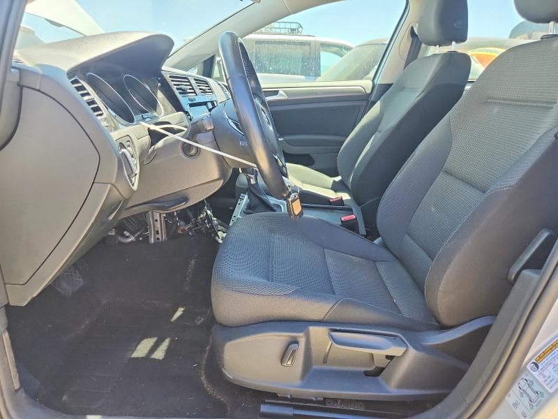 2019 VOLKSWAGEN E-GOLF SE 7