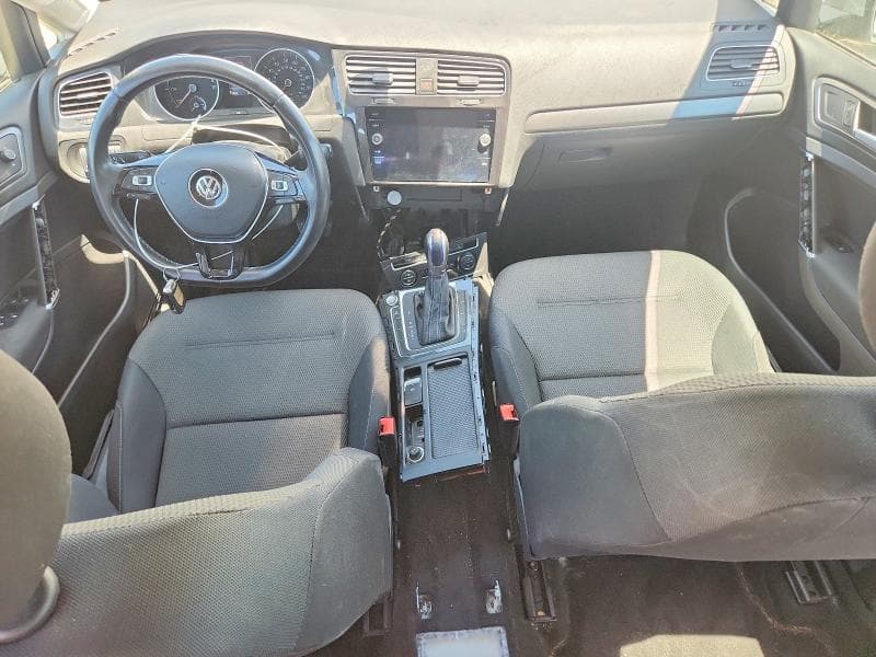 2019 VOLKSWAGEN E-GOLF SE 8