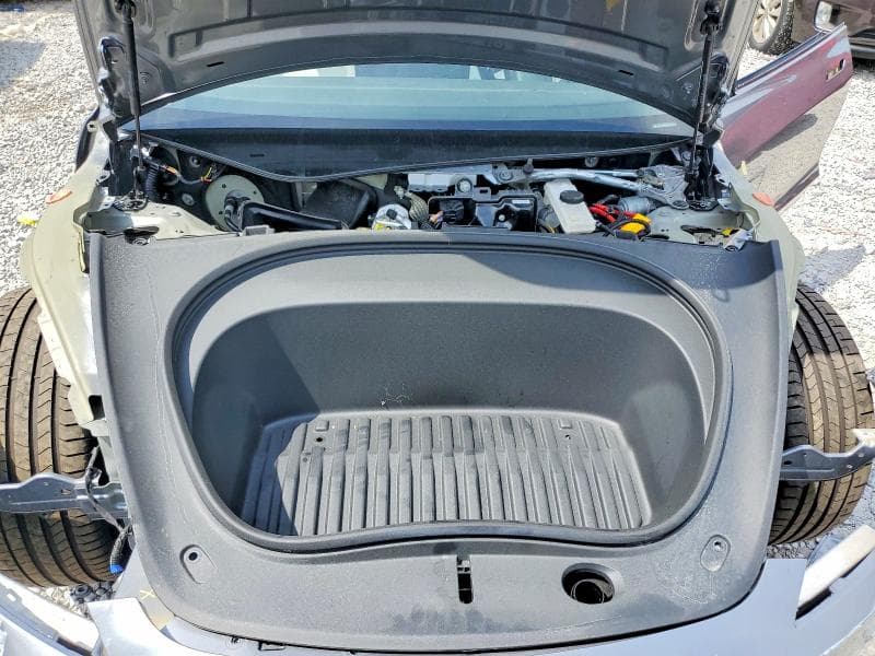 2024 TESLA MODEL 3 11