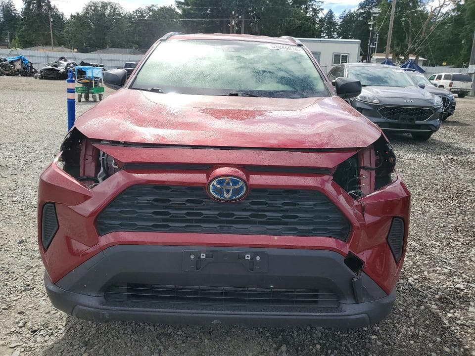2021 TOYOTA RAV4 LE 5