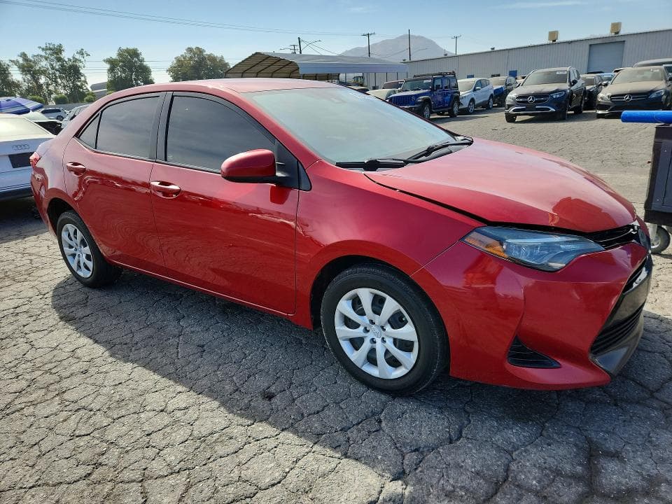 2018 TOYOTA COROLLA LE 4
