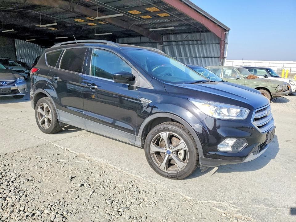 2018 FORD ESCAPE SEL 4