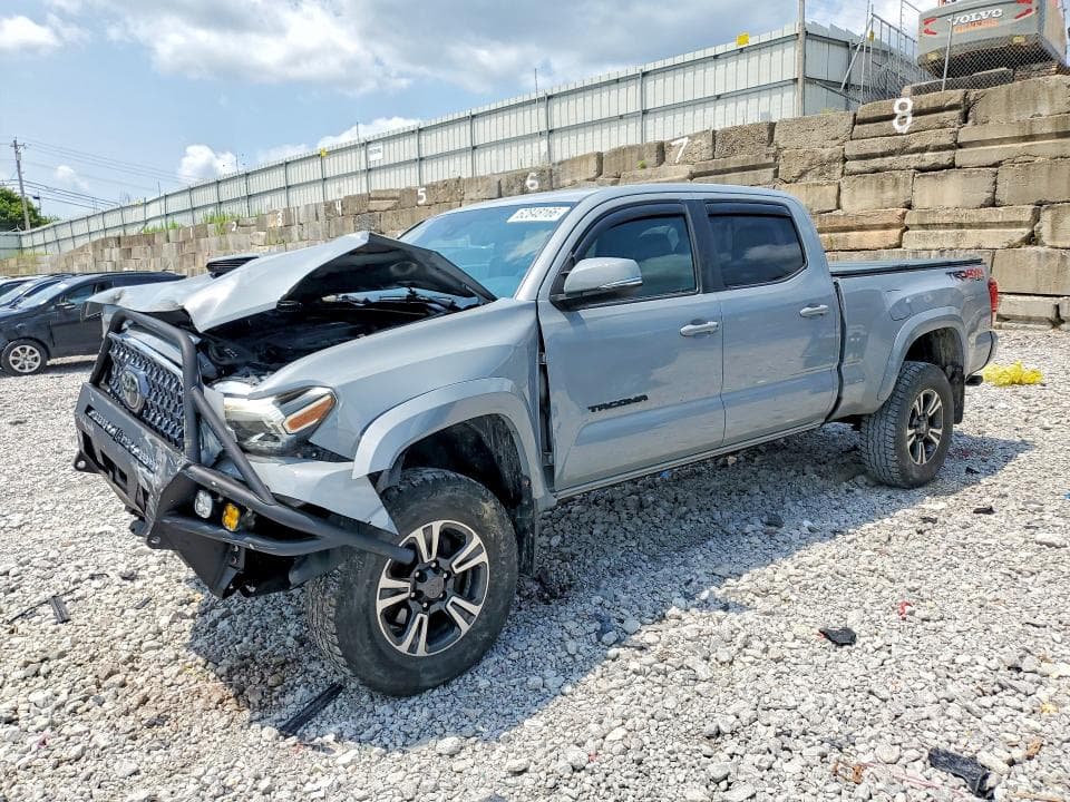 2018 TOYOTA TACOMA TRD SPORT - 1