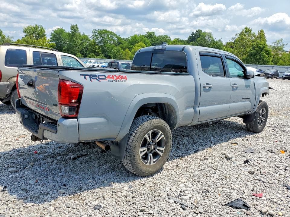 2018 TOYOTA TACOMA TRD SPORT 3