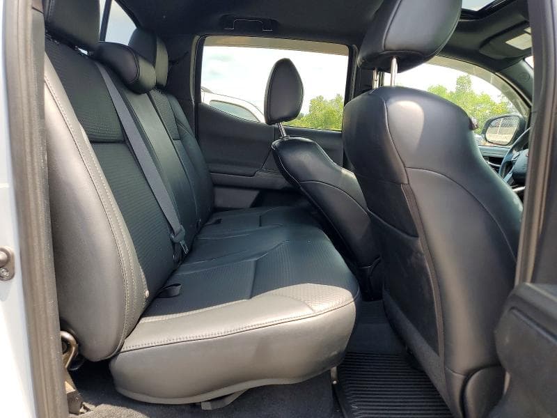 2018 TOYOTA TACOMA TRD SPORT 10