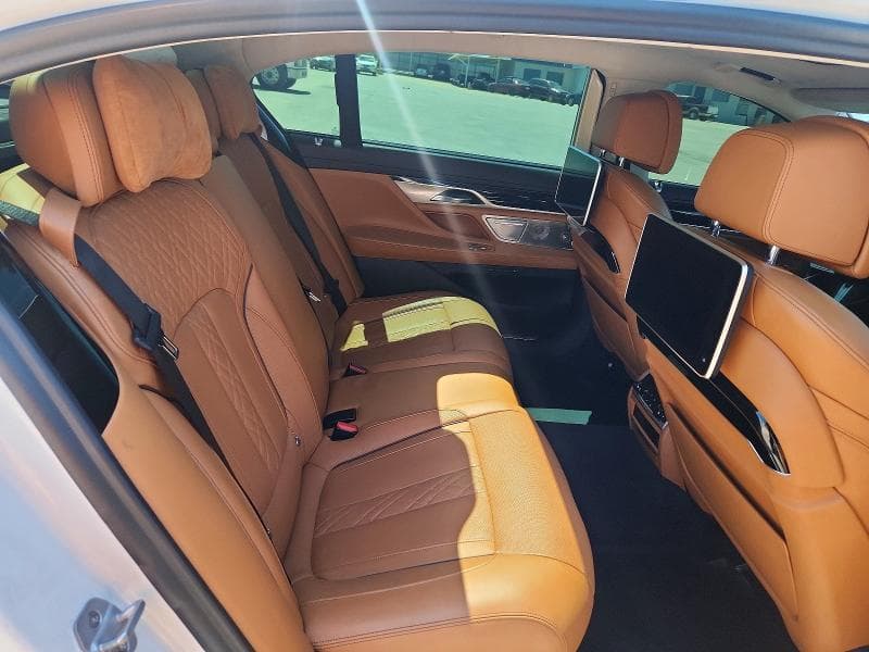 2019 BMW M760 XI XI 10