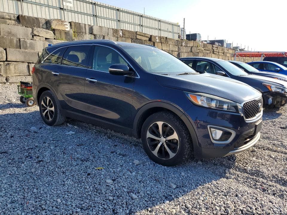 2017 KIA SORENTO EX 4