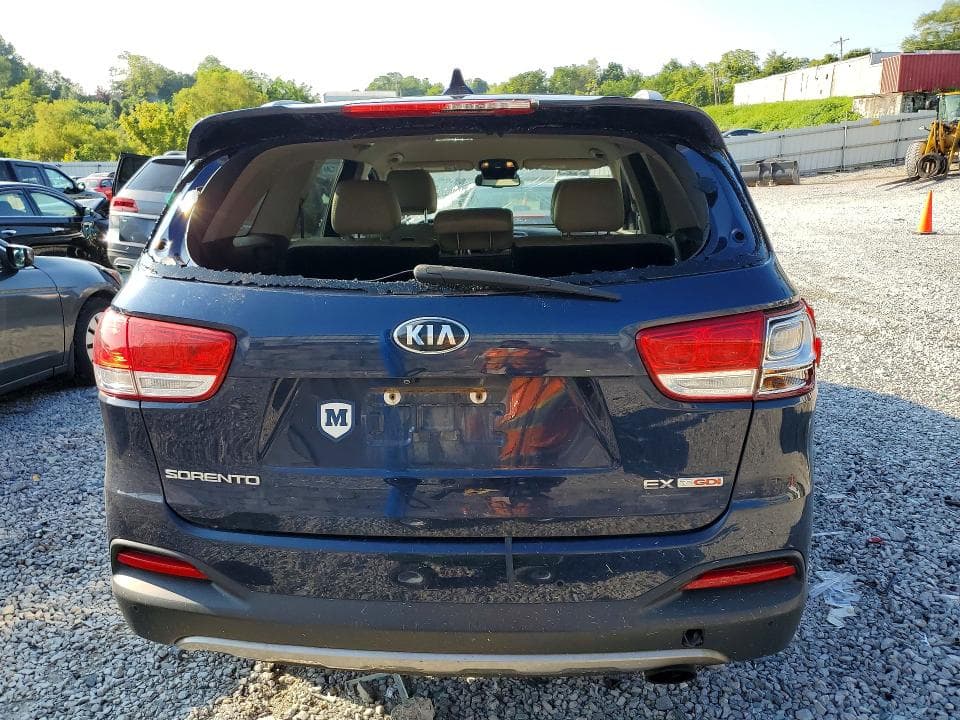 2017 KIA SORENTO EX 6
