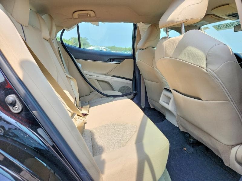 2022 TOYOTA CAMRY LE 10