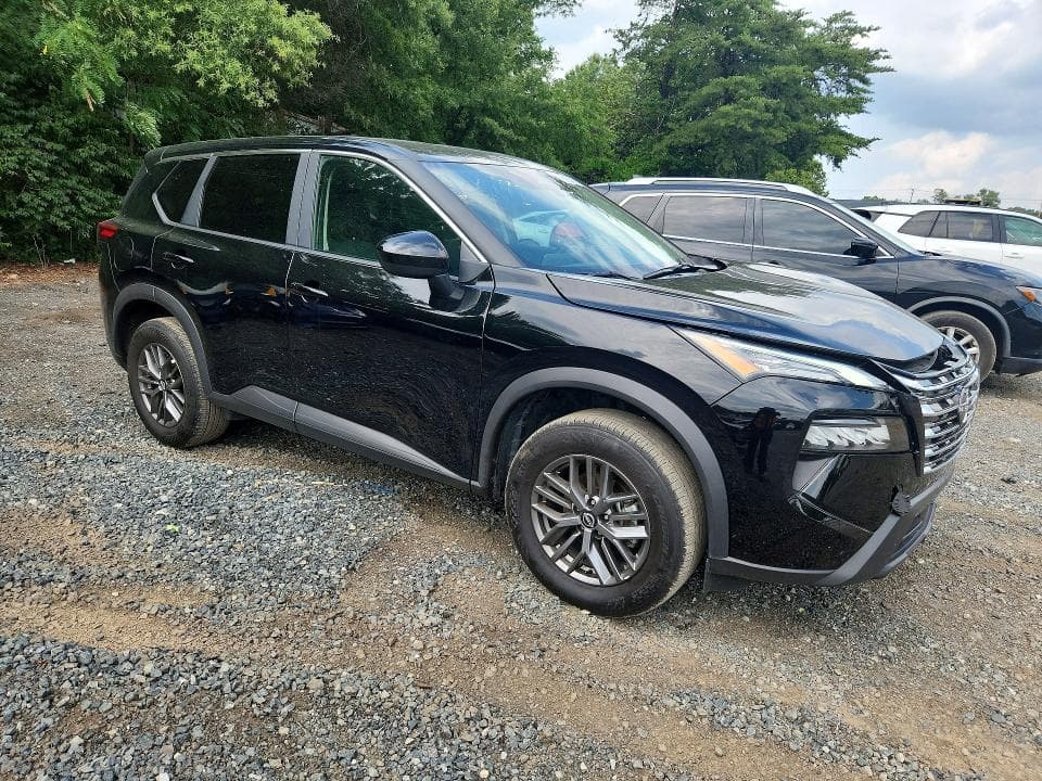 2026 NISSAN ROGUE SV 4