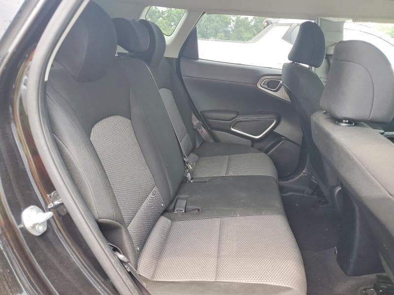 2025 KIA SOUL LX 11