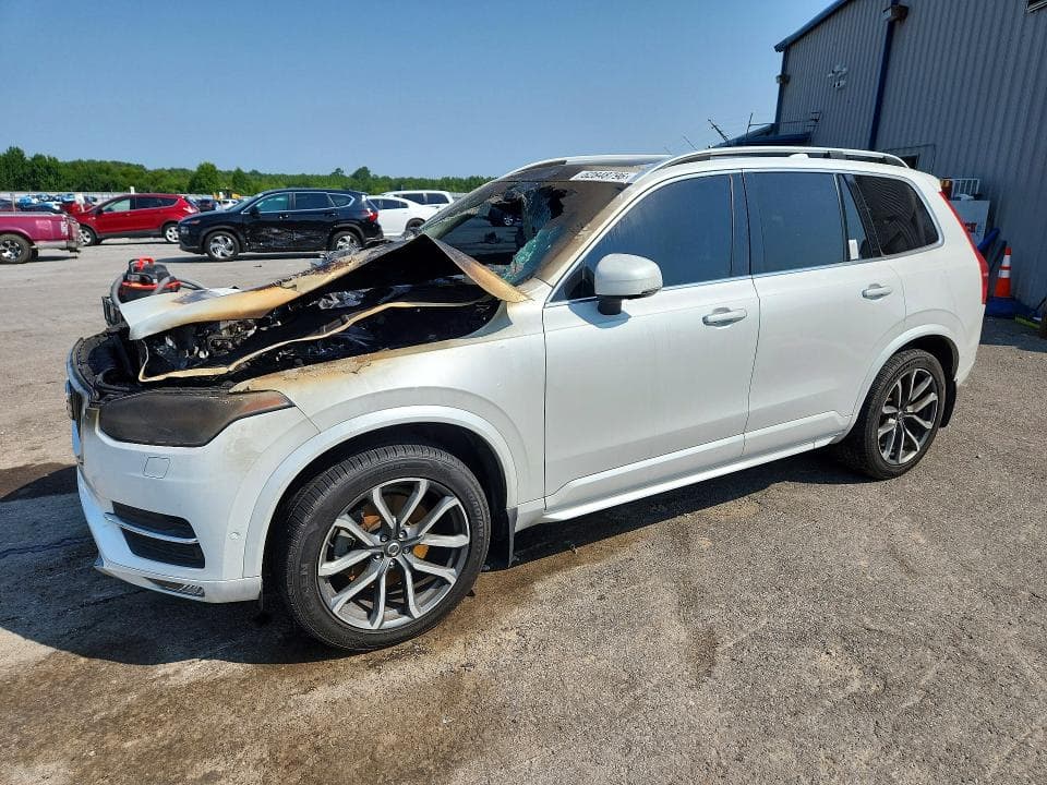 2017 VOLVO XC90 T6 - 1