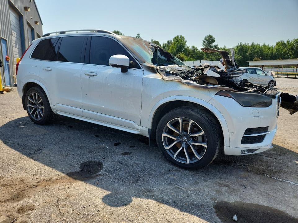 2017 VOLVO XC90 T6 4