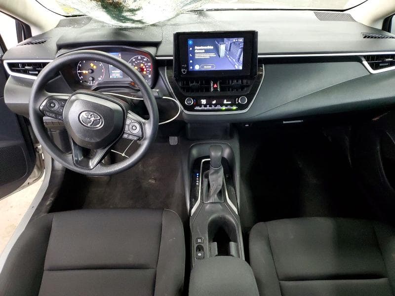 2025 TOYOTA COROLLA LE 8