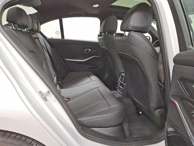 2026 BMW 3 SERIES 10