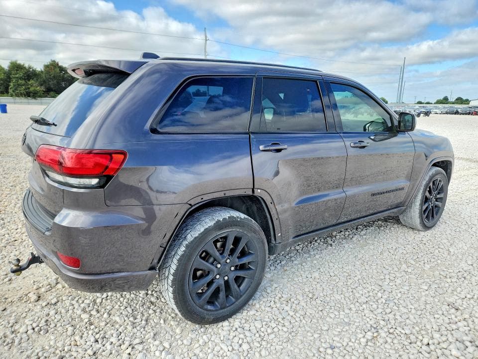 2018 JEEP GRAND CHEROKEE LAREDO 3