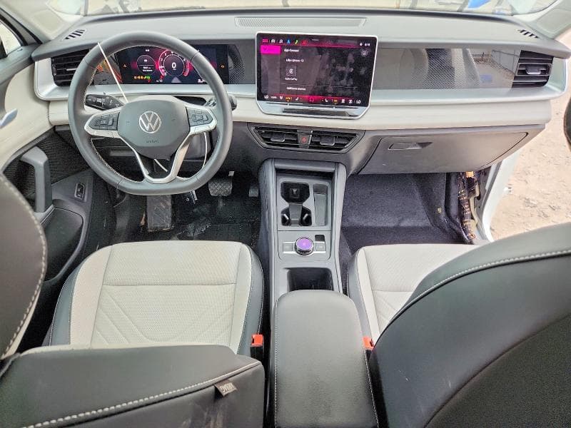 2025 VOLKSWAGEN TIGUAN SE 8