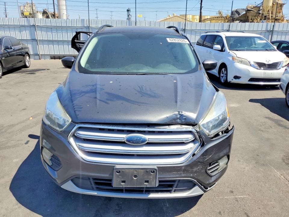 2018 FORD ESCAPE SE 5