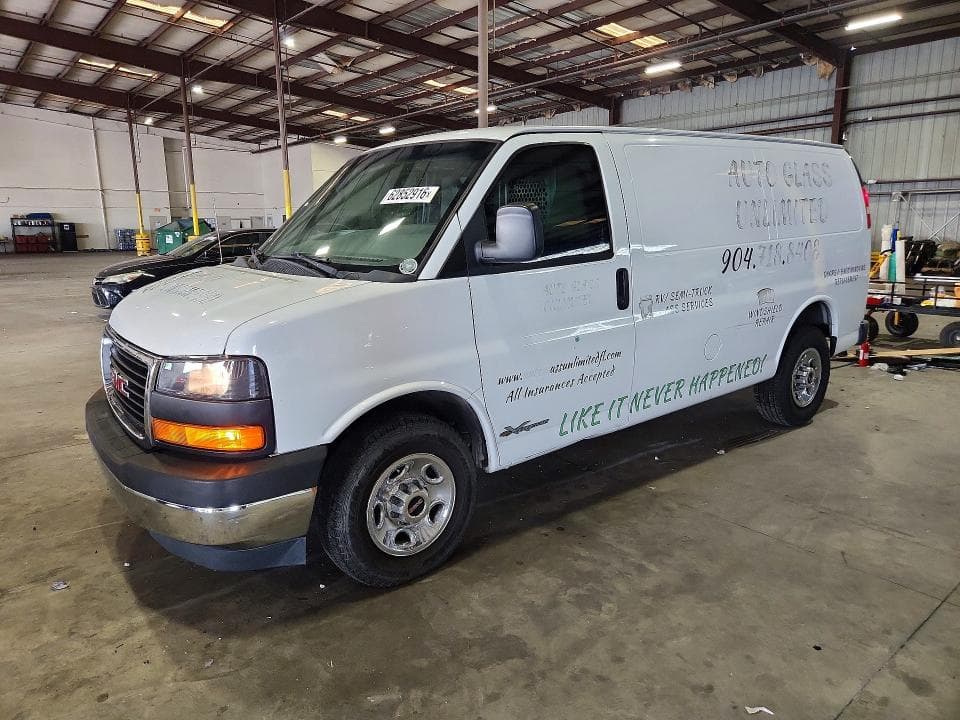 2017 GMC SAVANA G2500 - 1