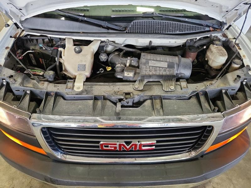 2017 GMC SAVANA G2500 12