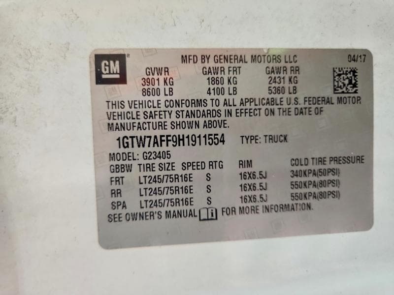 2017 GMC SAVANA G2500 13