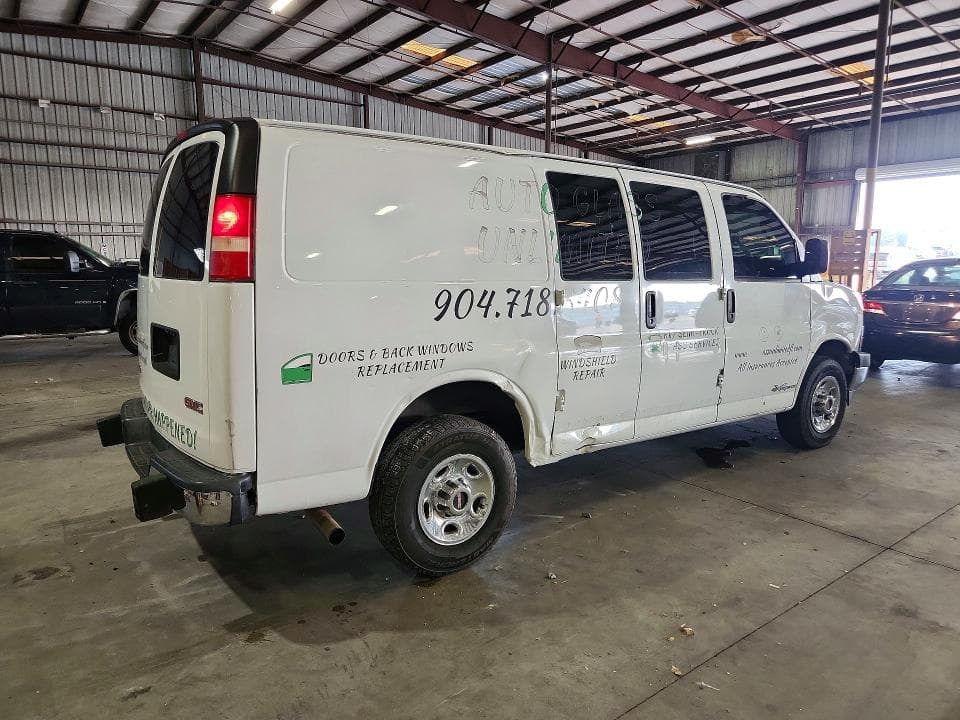 2017 GMC SAVANA G2500 3