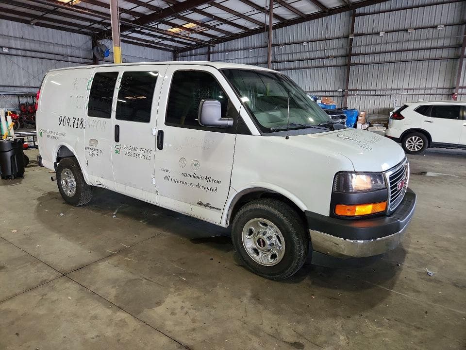 2017 GMC SAVANA G2500 4