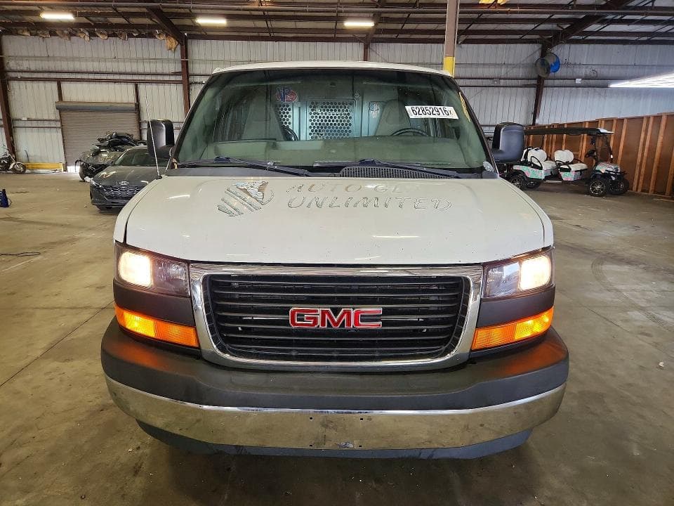 2017 GMC SAVANA G2500 5
