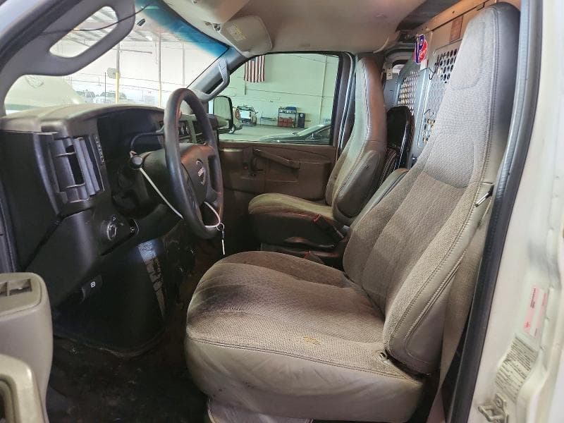 2017 GMC SAVANA G2500 7