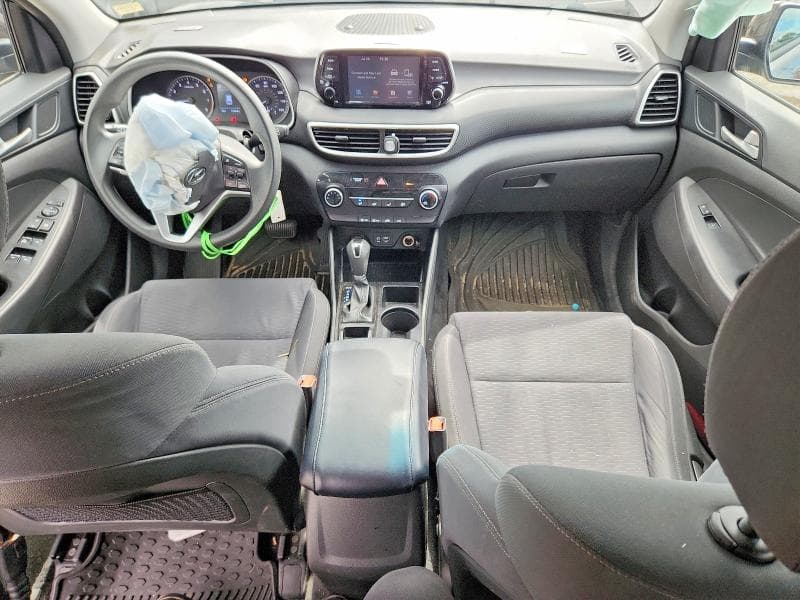 2020 HYUNDAI TUCSON SE 8