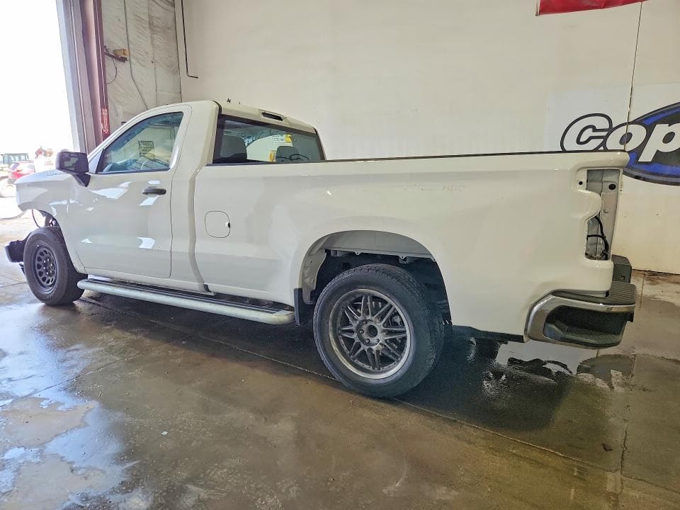 2025 CHEVROLET SILVERADO C1500 2