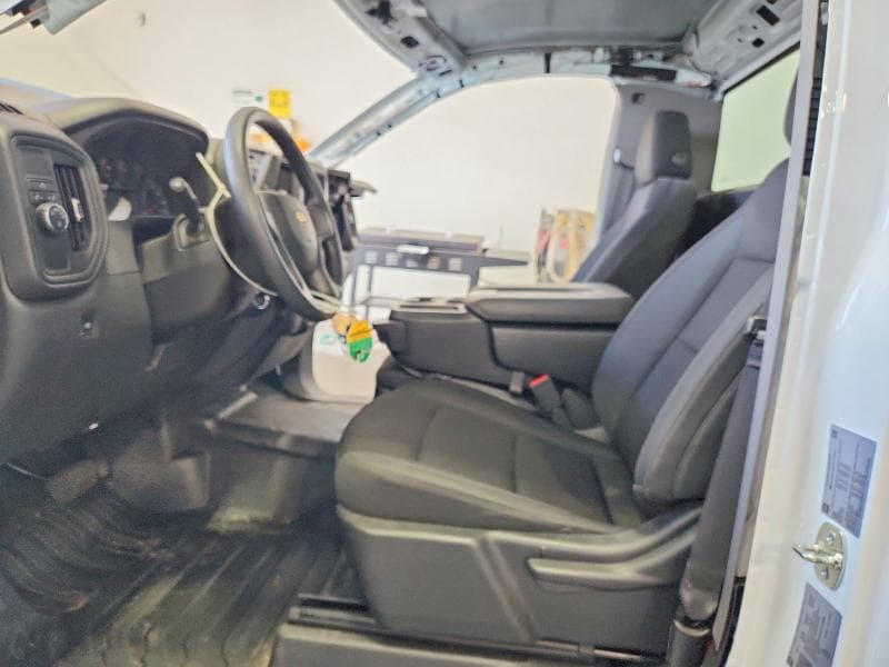 2025 CHEVROLET SILVERADO C1500 7