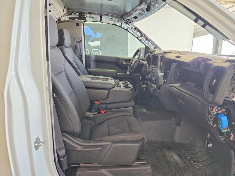 2025 CHEVROLET SILVERADO C1500 10