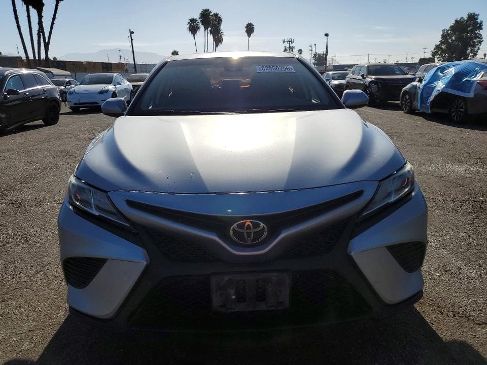 2019 TOYOTA CAMRY SE 5
