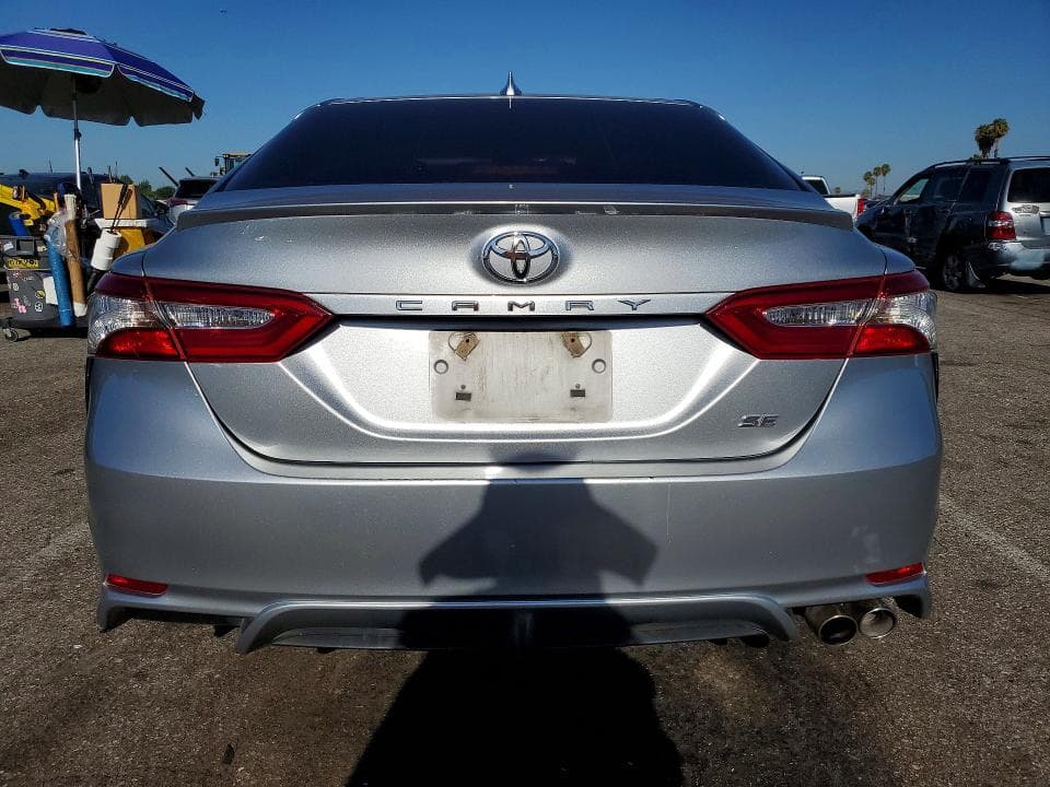 2019 TOYOTA CAMRY SE 6