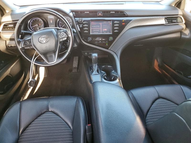 2019 TOYOTA CAMRY SE 8