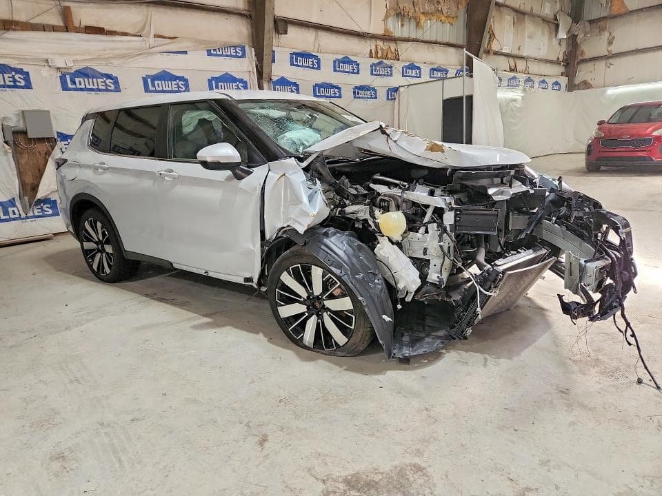 2025 MITSUBISHI OUTLANDER SE 4