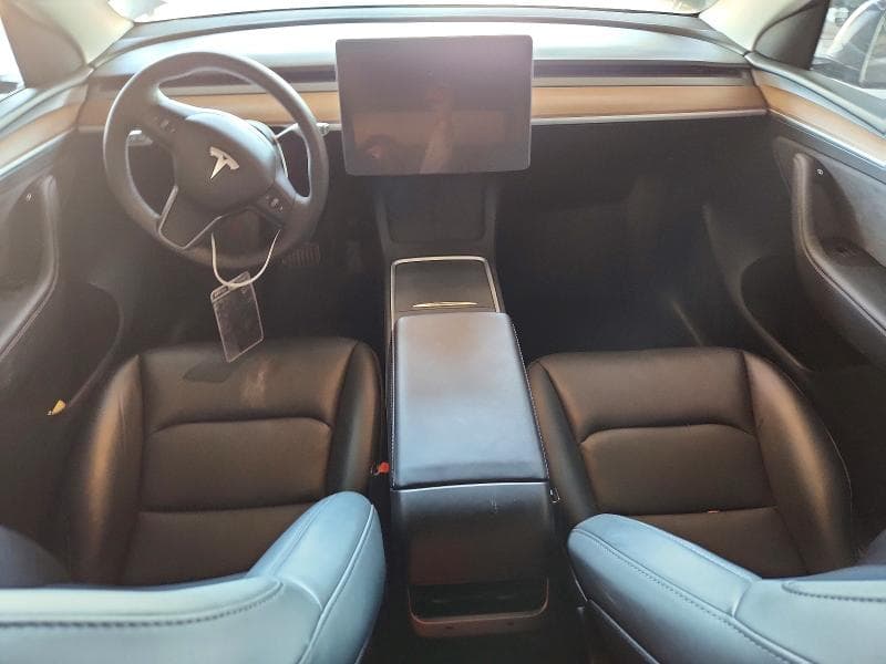 2024 TESLA MODEL Y 8