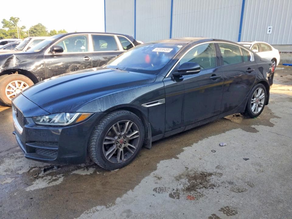 2017 JAGUAR XE PREMIUM - 1
