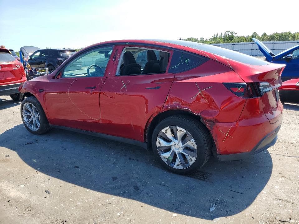 2024 TESLA MODEL Y 2