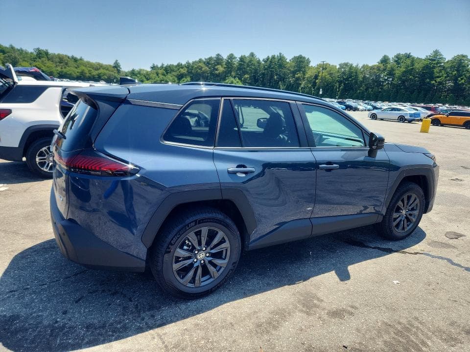 2026 TOYOTA RAV4 XLE PREMIUM 3